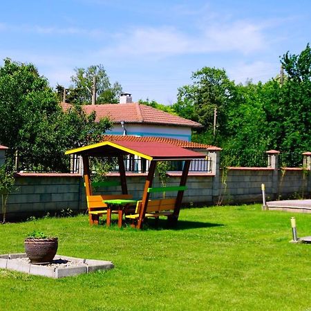 Вила Релакс - Villa Relax Szokolovo Kültér fotó