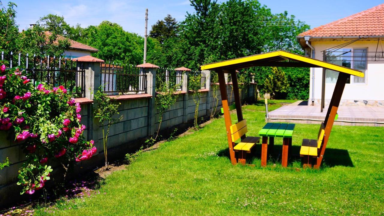 Вила Релакс - Villa Relax Szokolovo Kültér fotó