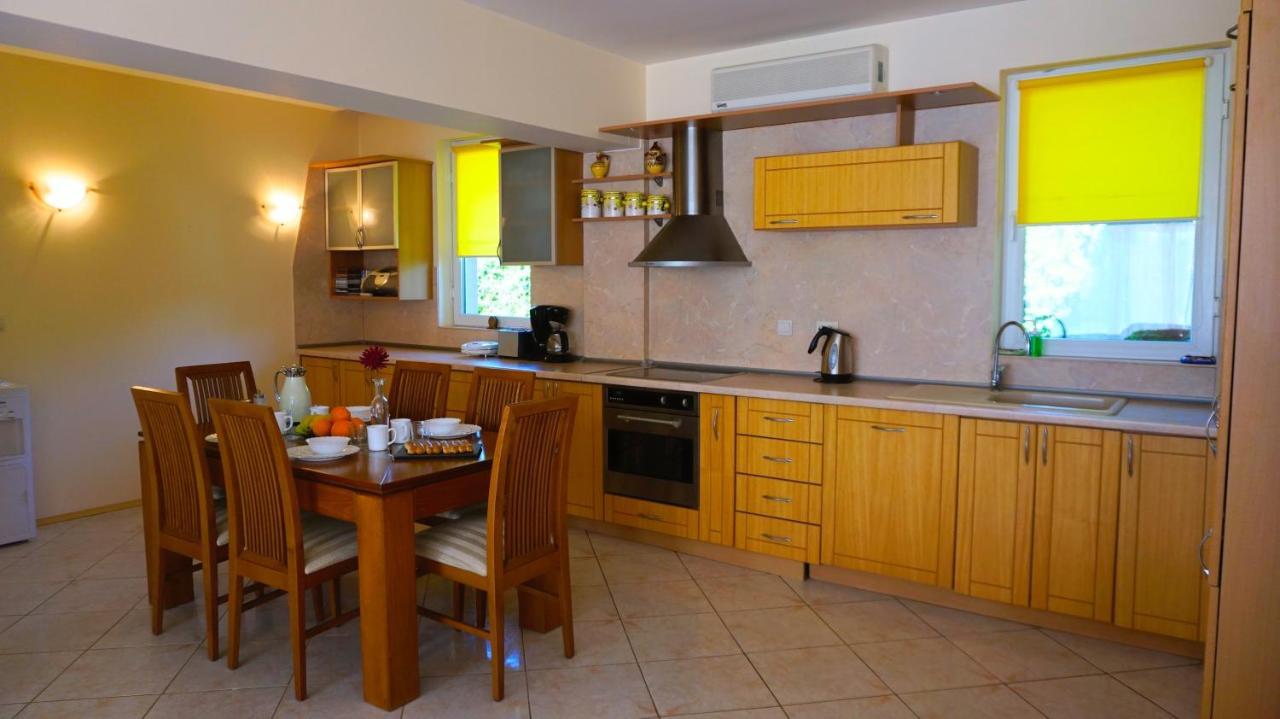 Вила Релакс - Villa Relax Szokolovo Kültér fotó