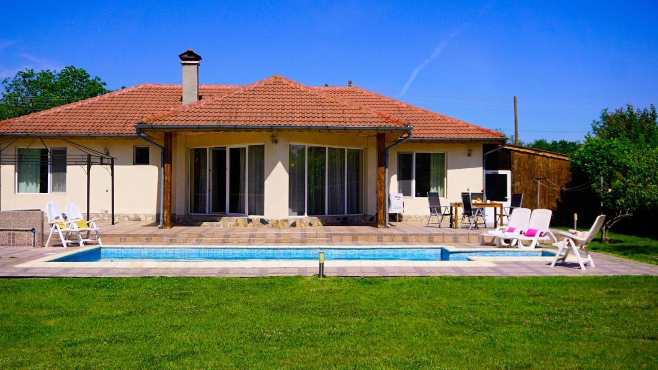 Вила Релакс - Villa Relax Szokolovo Kültér fotó