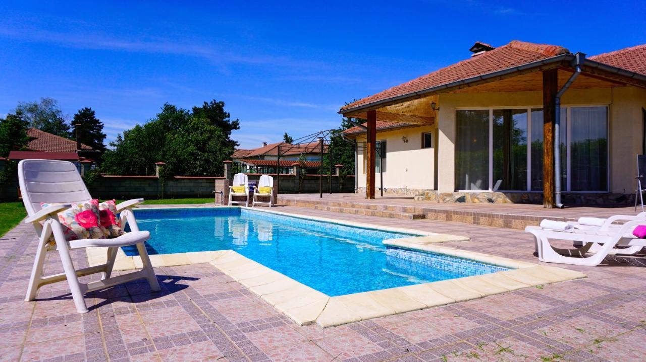 Вила Релакс - Villa Relax Szokolovo Kültér fotó