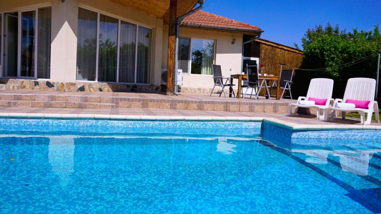Вила Релакс - Villa Relax Szokolovo Kültér fotó