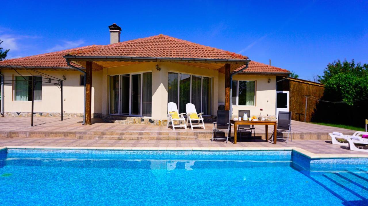 Вила Релакс - Villa Relax Szokolovo Kültér fotó